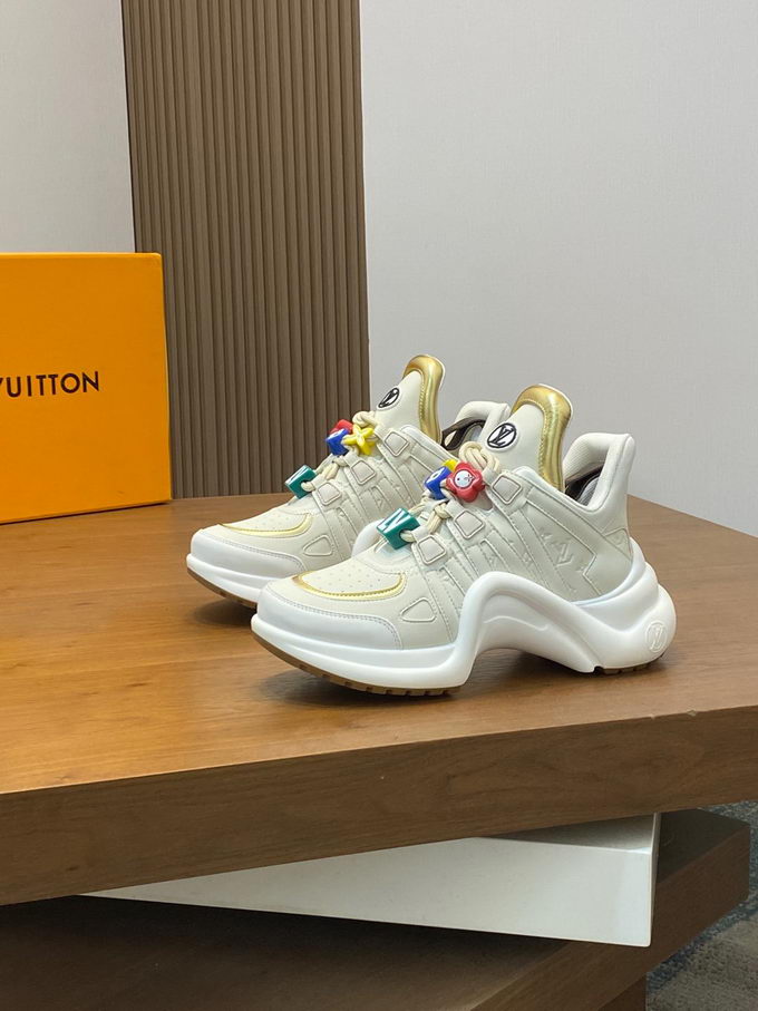 Louis Vuitton Sneakers Wmns ID:20250217-95